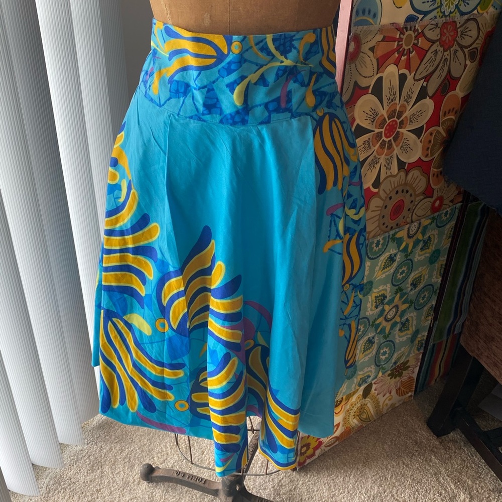 Blue print a-line skirt.